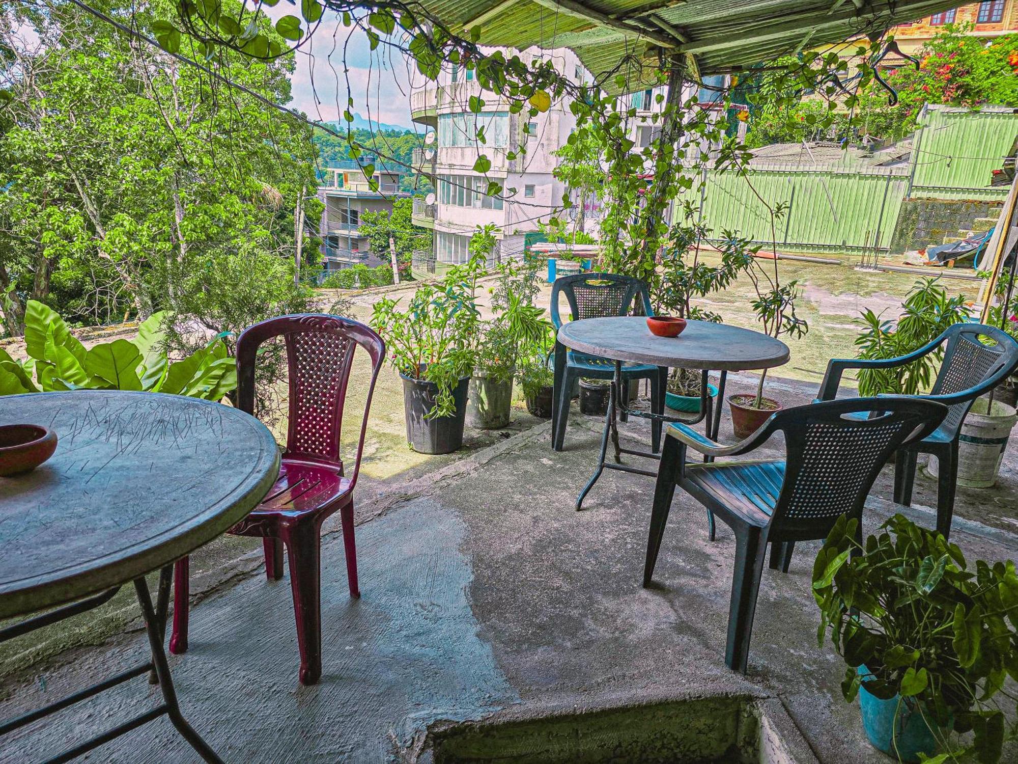 The Brick House Канді Екстер'єр фото